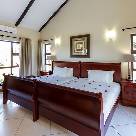 שלושלואי Zulu Nyala Game Lodge מראה חיצוני תמונה